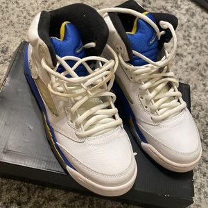Barely worn air Jordan retro 5 (gs) 5.5 white varsity royal blue and black